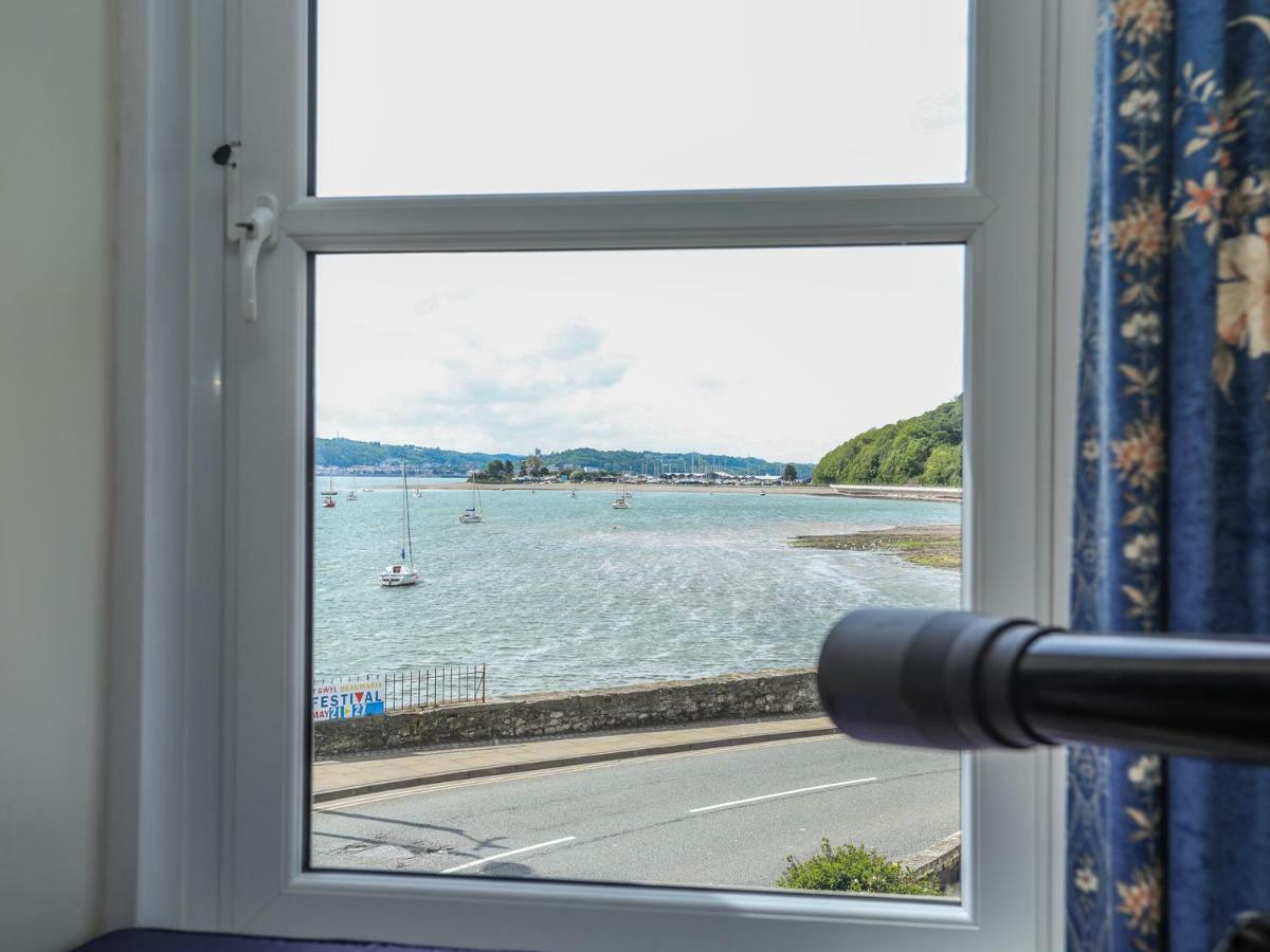 Gadlys House - Waters Edge Apartment Beaumaris Exterior foto